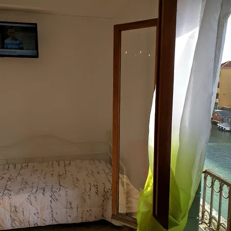 فندق مبيت وإفطار My Friends Canal View
