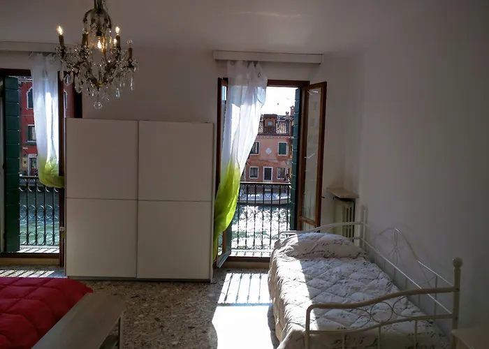 Bed & Breakfast My Friends Canal View 3*