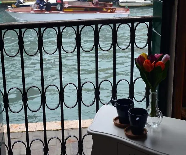 Bed & Breakfast Venice My Friends Canal View 3*