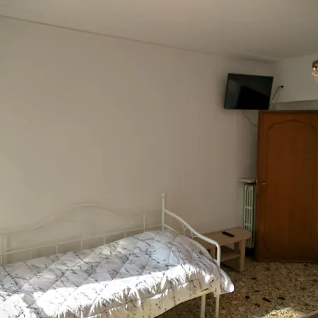 My Friends Canal View Bed & Breakfast