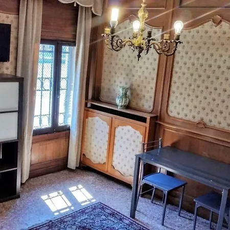 My Friends Canal View Venetië