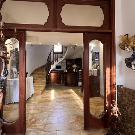 My Friends Canal View 3* Venedig