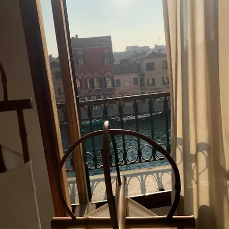 My Friends Canal View Отель типа 
