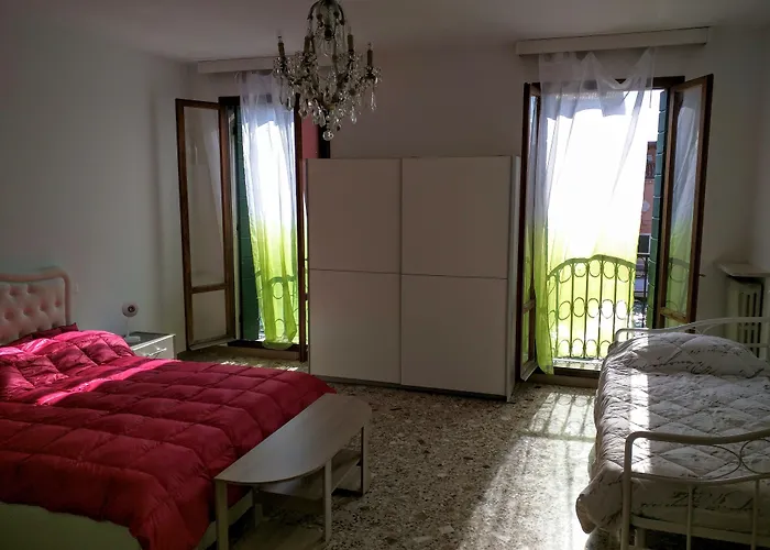 Couette-café My Friends Canal View Venise