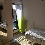 Bed & Breakfast My Friends Canal View