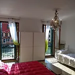 My Friends Canal View Benátky