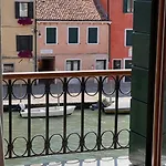 Bed & Breakfast My Friends Canal View